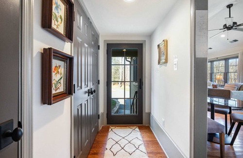 Aldie Casa | Relaxing Aldie Retreat, with Fireplaces and Pool
