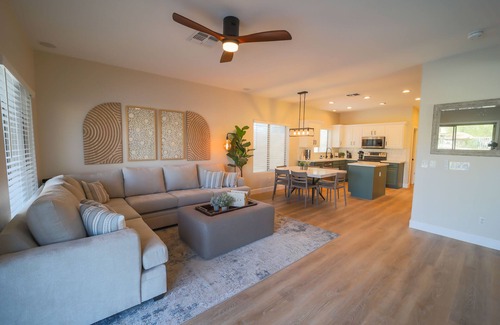 Deer Valley Casa | Relaxing and Spacious Model-Home w/ A Resort-Style Backyard & Heated Pool