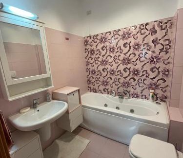 Zona XVIII Capannelle Apartamento | Relaxing apartment by ancient Roman aqueducts