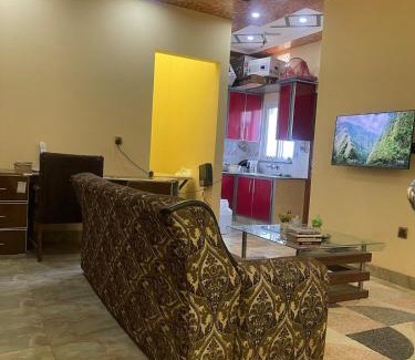 Multan Apartamento | Relaxing Balcony Retreat in a Calm Neighborhood with Self Check In