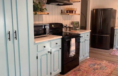 Charleston Casa | Relaxing, boho home, central to many attractions