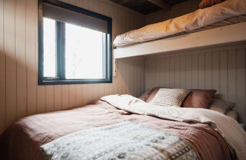 Selfoss Cabina | Relaxing cabin with a hot tub and sauna in south coast of Iceland