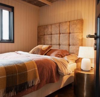 Selfoss Cabina | Relaxing cabin with a hot tub and sauna in south coast of Iceland