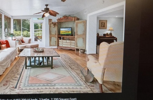 Arlington Casa | Relaxing country chateau estate. Minutes from airport, beach and downtown