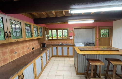 Booroobin Casa | Relaxing country retreat. Great for families and large groups.