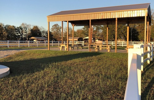 Flatwoods Alquiler De RV | Relaxing-Cozy Water Front RV Lot overlooking the Tennessee River - Kentucky Lake