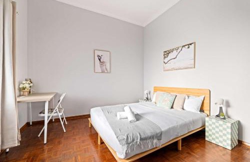 Belmore Casa | Relaxing Double Room in Belmore - Convenient Stay Near Shops - Shared Bathroom