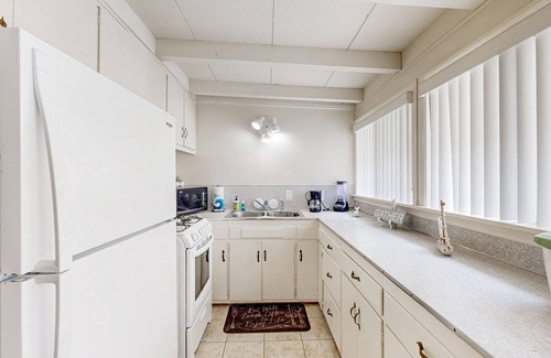 Pierpont Bay Casa | Relaxing duplex w/ private fenced patio - 200 feet to Pierpont Beach