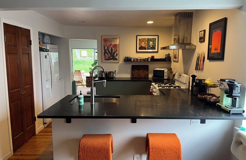East MLK Casa | Relaxing East Side Retreat