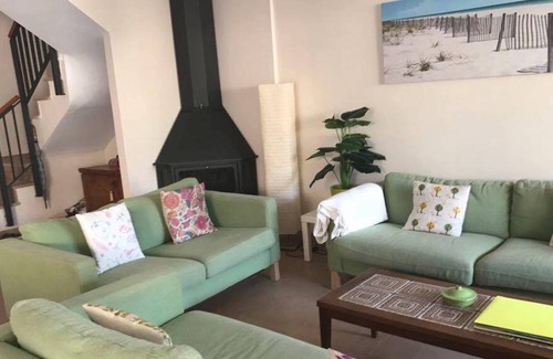 El Tesoro Villa | Relajante, familia - agradable villa de 4 dormitorios rodeado de preciosos jardines.