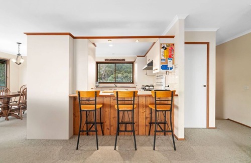 Loch Sport Casa | Relaxing family home with lake front views. Pets welcome