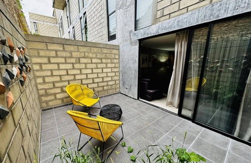 Downtown Guadalajara Apartamento | Relaxing Getaway Loft w/Gym & Coworking | 2 BD | Tribu Colón