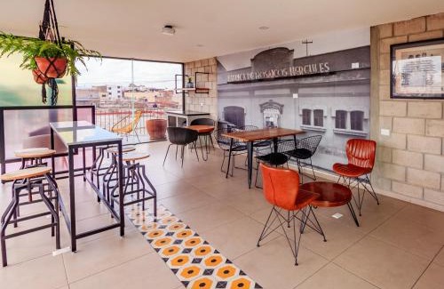 Downtown Guadalajara Apartamento | Relaxing Getaway Loft w Gym Coworking 2BD