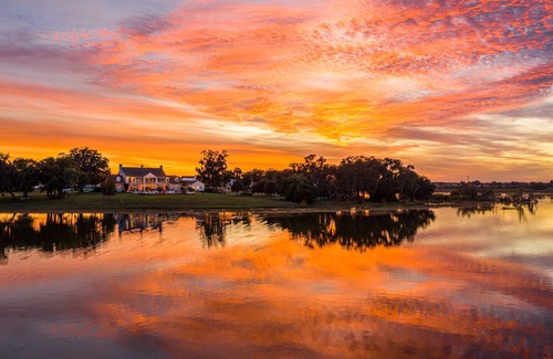 Lake Alfred Cabaña | Relaxing Getaway on the Lake at Adams Estate