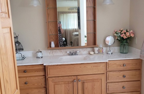Sylvan Shores Casa | Relaxing Getaway on Peaceful Lake Clay- Pool, Patio, Lake