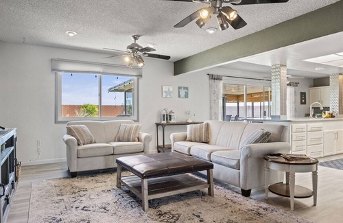 Sun City West Casa | Relaxing Getaway In Sun City 55+ Golf Community!