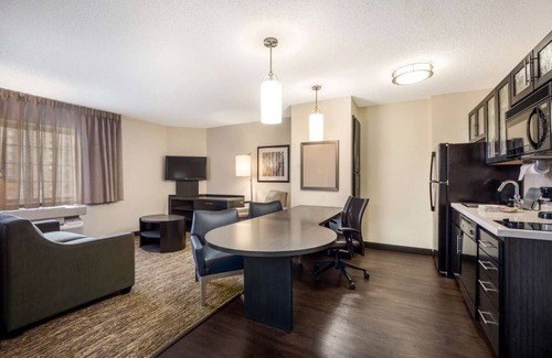 Far North Dallas Apartamento | Relaxing Hideaway! 1BR Unit with Full Kitchen, Pet-friendly!