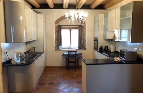 Ovest Casa | relajante villa histórica, carril bici al centro de la ciudad lago Valpolicella