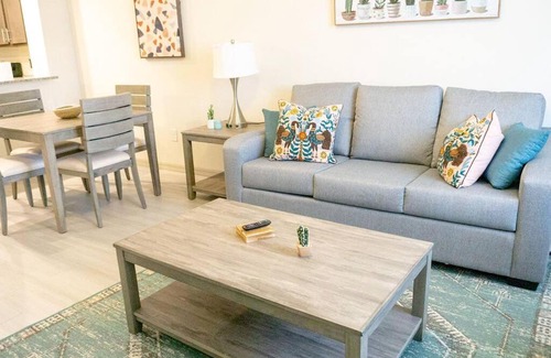 Eastwood Village Apartamento | Relaxing Mexico Home with Pool & Hot Tub #308