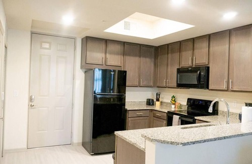 Eastwood Village Apartamento | Relaxing Mexico Home with Pool & Hot Tub #308