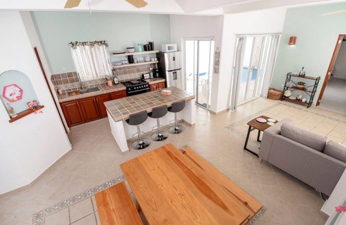 Colonia Independencia Casa | Relaxing home with private pool near center of Cozumel. 1.5 mile to the ocean.