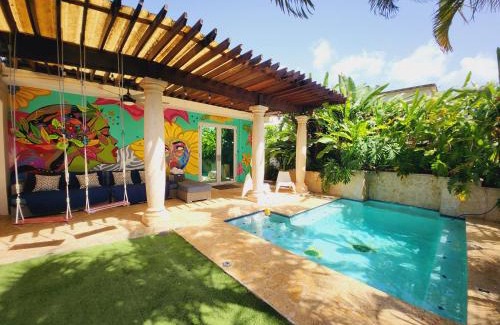 Puerto Nuevo Casa | Relaxing Oasis with Pool heater and Cabana