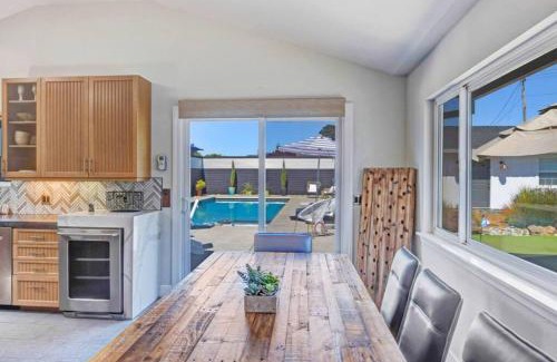 Sonoma Casa | Relaxing Palmer Farmhouse Pool Hot Tub Putting