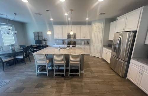 Waddell Casa | Relaxing Retreat w/ Heated Pool, near Golf, Hiking, Sports Stadiums and more…