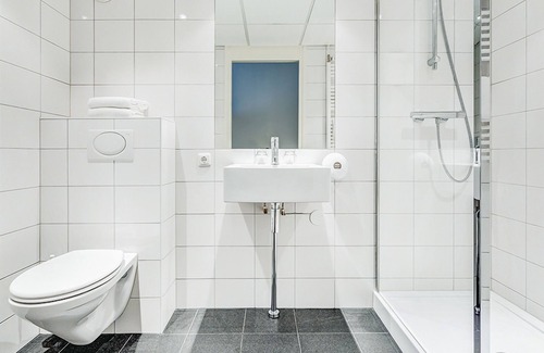 De Bult Hotel | Relaxing Scenic Stay | Near Giethoorn & De Wieden Nature Reserve