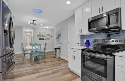 Neptune Beach Casa | Relaxing seaside cottage retreat