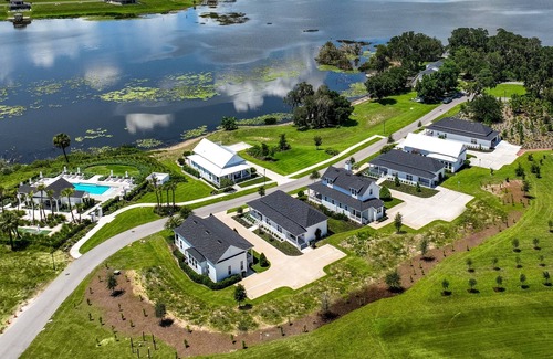 Lake Alfred Cabaña | Relaxing Stay in Duplex at Adams Estate
