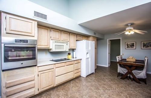 Sun City West Casa | Relaxing Sun City West Stay 55+ Community