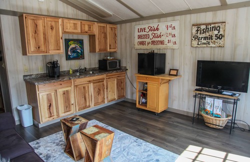 Dickson Cabina | Relaxing, tiny cabin in the woods over a beautiful lake