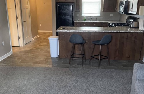 Mason City Casa | Relaxing townhome a few blocks from shopping and dining out!