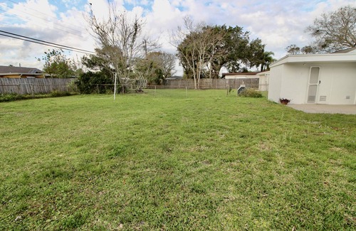 Melbourne Casa | Tropical Getaway! Coral Cottage Melbourne Florida