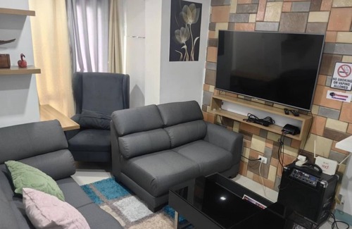 South Triangle Condominio | Relaxing Urban Escape with Swimming Pool