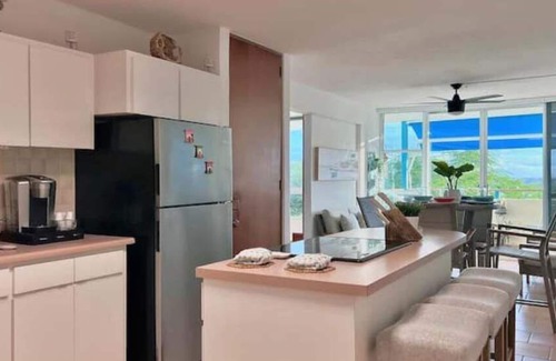 Puerto Rico Apartamento | Relaxing View Villa Steps from Beach & Pool