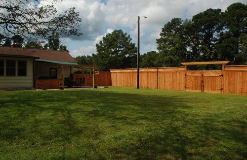 Westgate Casa | Relaxing Vintage Country 3-bedroom Home with WiFi and AC in Delightful Richlands