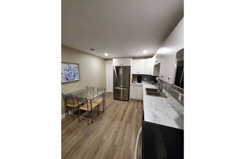 Prince William Apartamento | Relaxing Waterfront Private Queen Suite Apartment
