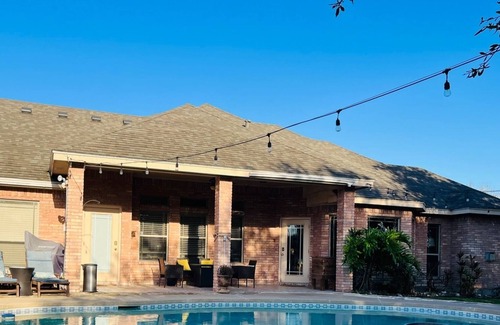 Los Fresnos Casa | Relaxing waterfront retreat close to the beach, SpaceX and Mexico!