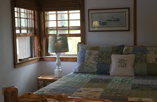 Lincolnville Cabaña | Relaxxxxx....You Are on Lake Time Now!