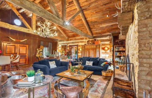 Wimberley Casa | Relics Reserve
