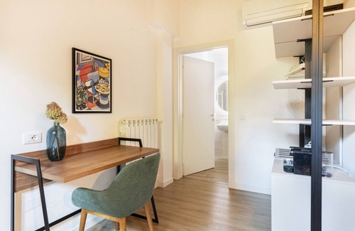 Fiera Condominio | Relstay | Cute Single Room with Large Bed
