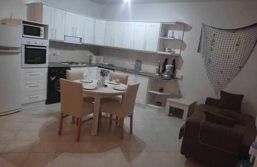 Gastria Casa | Remarkable 1-Bed House