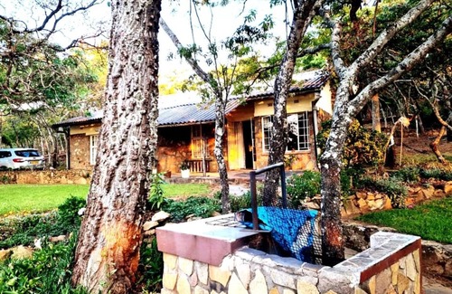 Juliasdale Cabaña | Remarkable 3-Bed Cottage in Nyanga