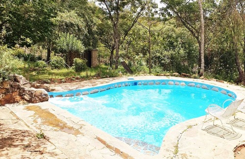 Juliasdale Cabaña | Remarkable 3-Bed Cottage in Nyanga