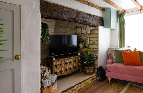 South Leigh Casa | Remarkable Cotswolds 1 bedroom cottage in Finstock
