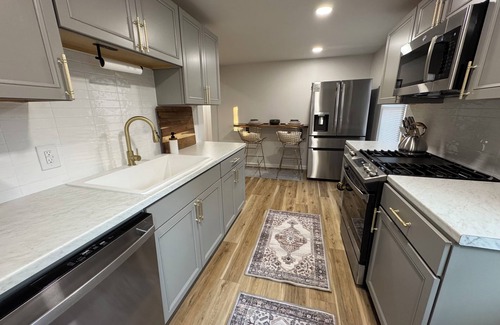 Michigan City Casa | Remarkable Deal – FeNCeD YARD- Cozy Stay