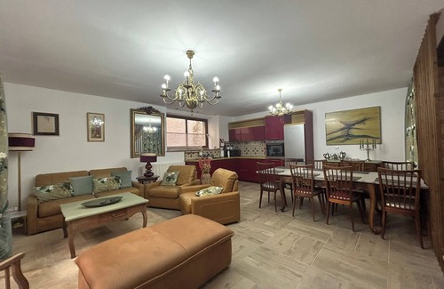 Bretenoux Casa | Remarkable house from XVIth, renovated, ideal pied-à-terre for visiting the LOT.