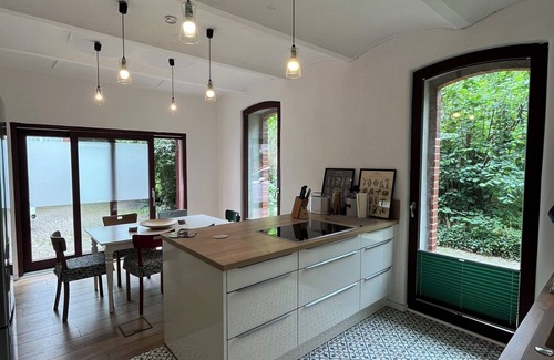 Hoppegarten Casa | Remise an der Rennbahn - 30 min from Berlin-City. Pet friendly!